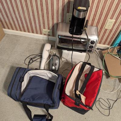 Small Kitchen Appliances & Cooler Bags