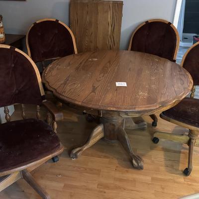 Table and Chairs with Leaf