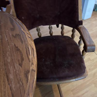 Table and Chairs with Leaf