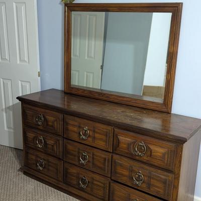 American Division American Drew Inc, 2 Piece Dresser & Mirror 9 Drawers