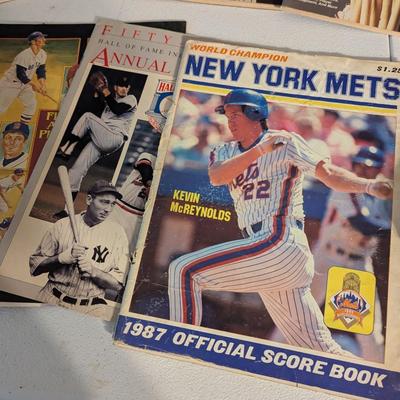 Collection Of Baseball Magazines & Papers