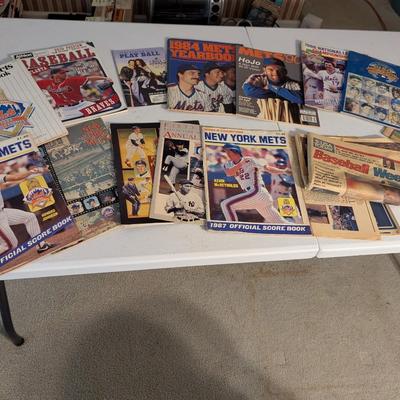 Collection Of Baseball Magazines & Papers