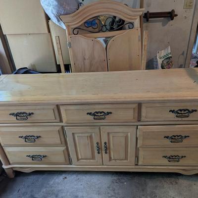 Bedroom Dresser With Mirror
