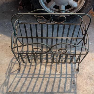 Metal Magazine Rack