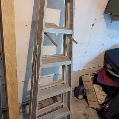 5 Foot Aluminum Ladder
