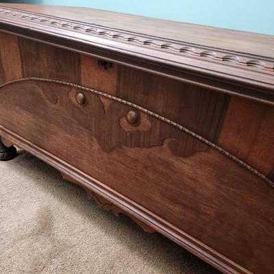 Large Lane Cedar Chest