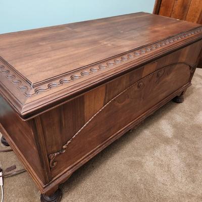 Large Lane Cedar Chest