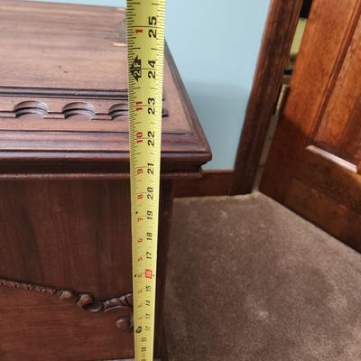 Large Lane Cedar Chest