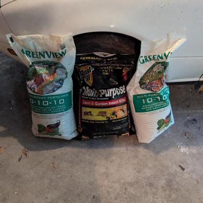 Greenview 10-10-10 Fertilizer & Lawn & Garden Insect Killer