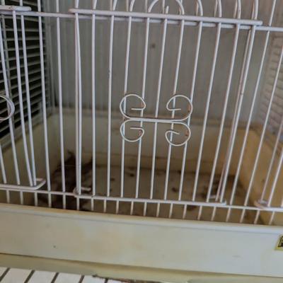 Vintage President Pet Products White Taj Mahal Top Shape Bird Cage