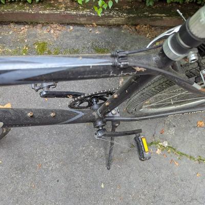Schwinn Hybrid Avenue Bike