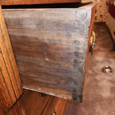Antique Oak W Marble Top 3 Drawer Chest Dresser with Mirror