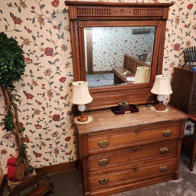 Antique Oak W Marble Top 3 Drawer Chest Dresser with Mirror