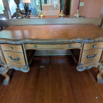 Aico "Michael Amini Signature Series" Carved Front Kneehole Desk