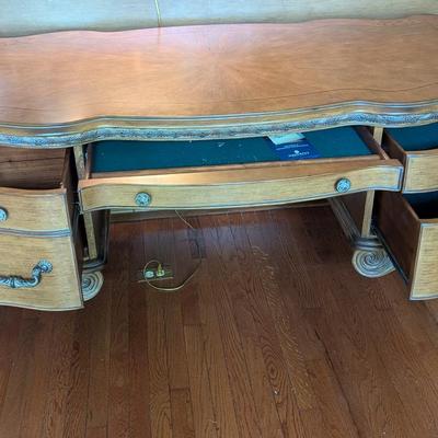 Aico "Michael Amini Signature Series" Carved Front Kneehole Desk
