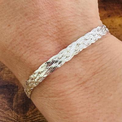 Gorgeous 925 Silver Herringbone Bracelet