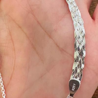 Gorgeous 925 Silver Herringbone Bracelet
