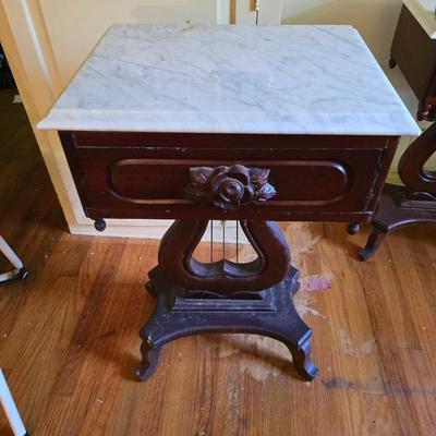 Antique Victorian style Marble top table