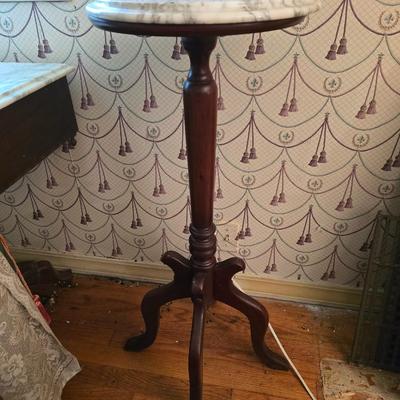 Marble top pedelstal
