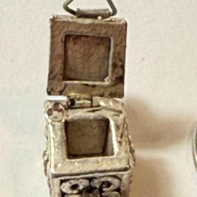 VINTAGE STERLING SILVER SOLID PILL BOX PENDANT PREOWNED FROM AN ESTATE AS PICTURED.