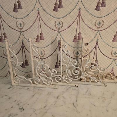 Iron decor