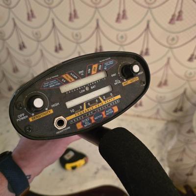 Metal detector