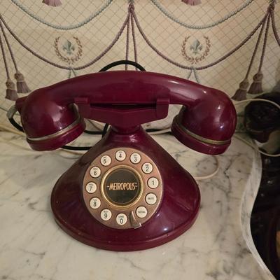 Vintage Conair Metropolis Phone
