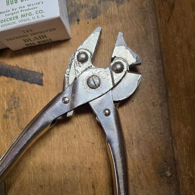 Hog Ring Tools, Rivet Gun, Pliers & Accessories Lot