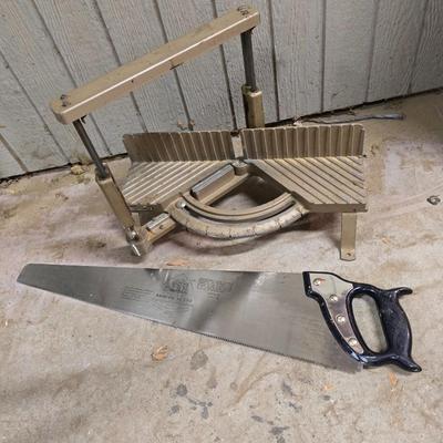 Craftsman metal Miter Box with Sandvik Hand Saw – Manual Miter Cutting Setup