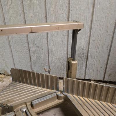 Craftsman metal Miter Box with Sandvik Hand Saw – Manual Miter Cutting Setup