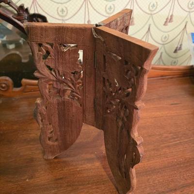Folding stand