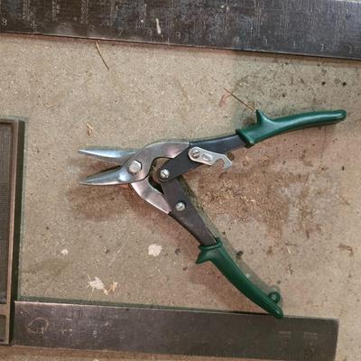 Lot of Hand Tools – Square, Level, Framing Square & Tin Snips