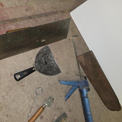 Drywall & Masonry Tools – Caulk Gun, Trowels, Knives & More
