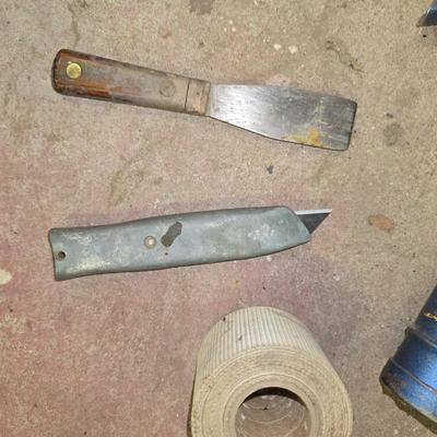 Drywall & Masonry Tools – Caulk Gun, Trowels, Knives & More