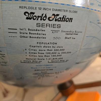 12" globe