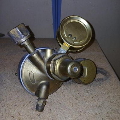 Two Stage Oxygen Regulator – Model 92-110 (JCPenney, UL Listed)