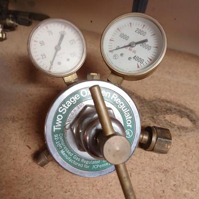 Two Stage Oxygen Regulator – Model 92-110 (JCPenney, UL Listed)