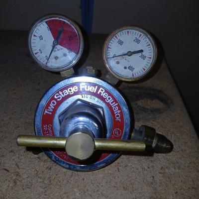Two Stage Compressed Gas Regulator – Harris for JCPenney (Model Listed650L)