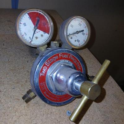 Two Stage Compressed Gas Regulator – Harris for JCPenney (Model Listed650L)
