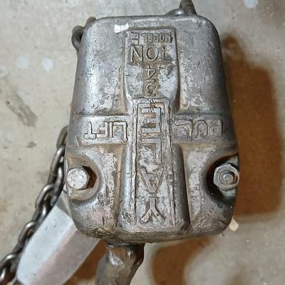 Yale 3/4 Ton Manual Chain Hoist – Model E Pull Lift (Forest City, Ark.)