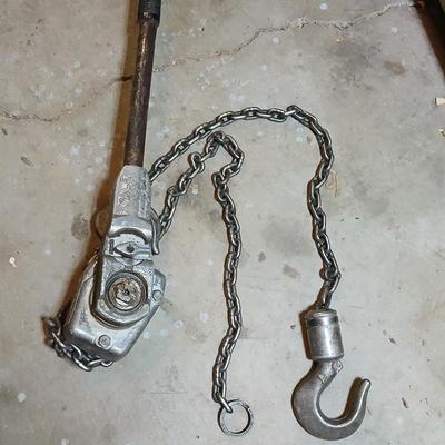 Yale 3/4 Ton Manual Chain Hoist – Model E Pull Lift (Forest City, Ark.)