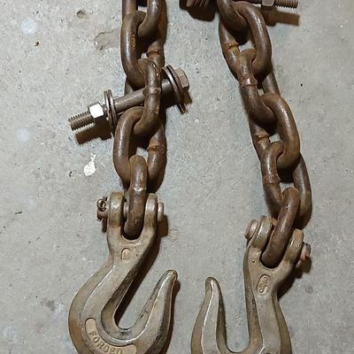 Approx. 20 Ft Heavy Duty Steel Tow/Lifting Chain with Forged Hooks