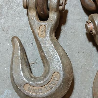 Approx. 20 Ft Heavy Duty Steel Tow/Lifting Chain with Forged Hooks
