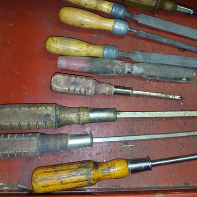 Vintage Wood Handle Screwdrivers, Chisels, and Files – Mixed Brands