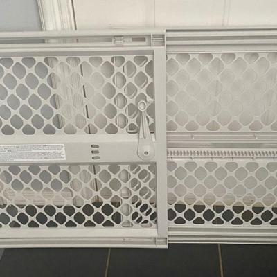 Adjustable Baby Safety Gate — Pressure-Mount, Lightweight