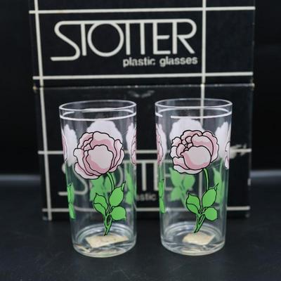 Stotter Plastic Floral Cups (12)