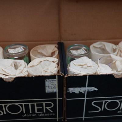Stotter Plastic Floral Cups (12)