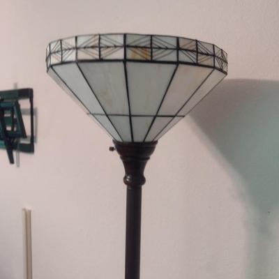Tiffany Style Shade Floor Lamp with Reverse Fit Shade and Metal Post