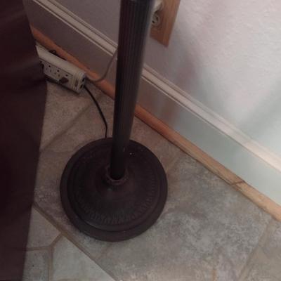 Tiffany Style Shade Floor Lamp with Reverse Fit Shade and Metal Post