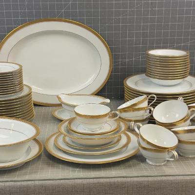 WOW Noritake GOLD RIDGE Pattern China for 12 - 7 Pieces for each Setting PLUS 7 Matching Serving Pieces